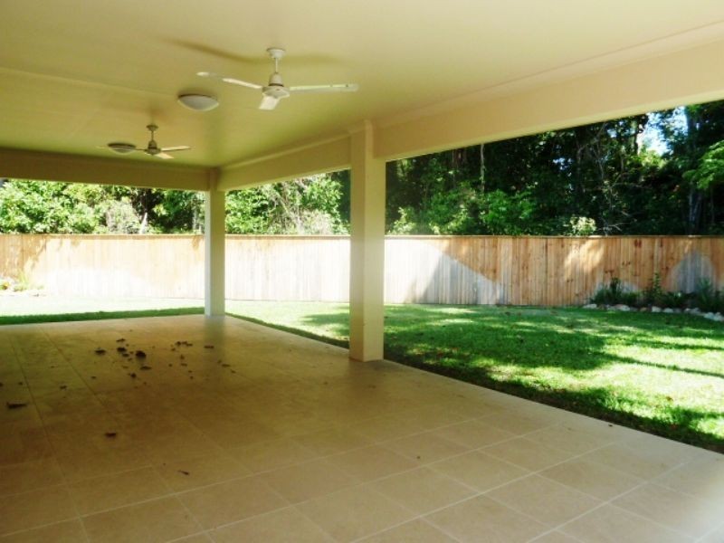 10 Hideaway Close, Palm Cove QLD 4879