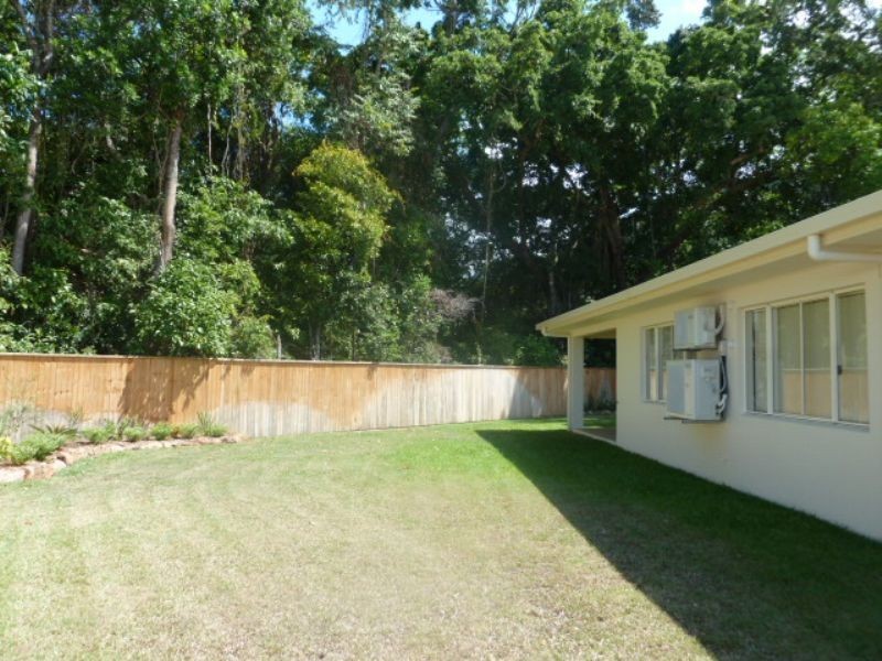 10 Hideaway Close, Palm Cove QLD 4879