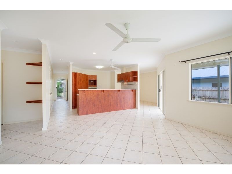 Bentley Park QLD 4869