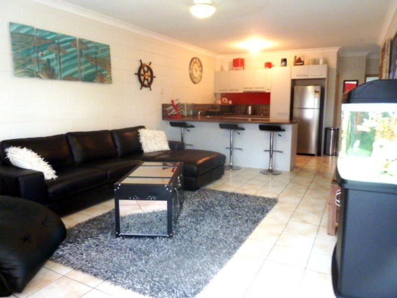 4/527 Varley Street, Yorkeys Knob QLD 4878