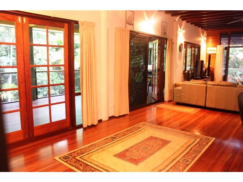 3 Bangalow Place, Kuranda QLD 4881
