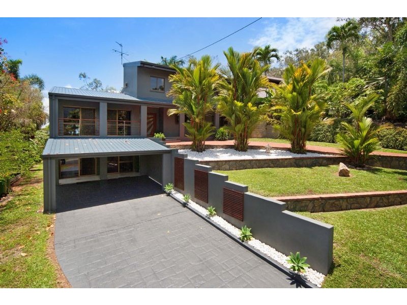 15 Slate Close, Brinsmead QLD 4870
