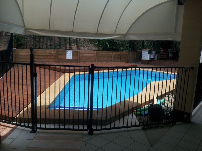 15 Panoramic Place, Whitfield QLD 4870