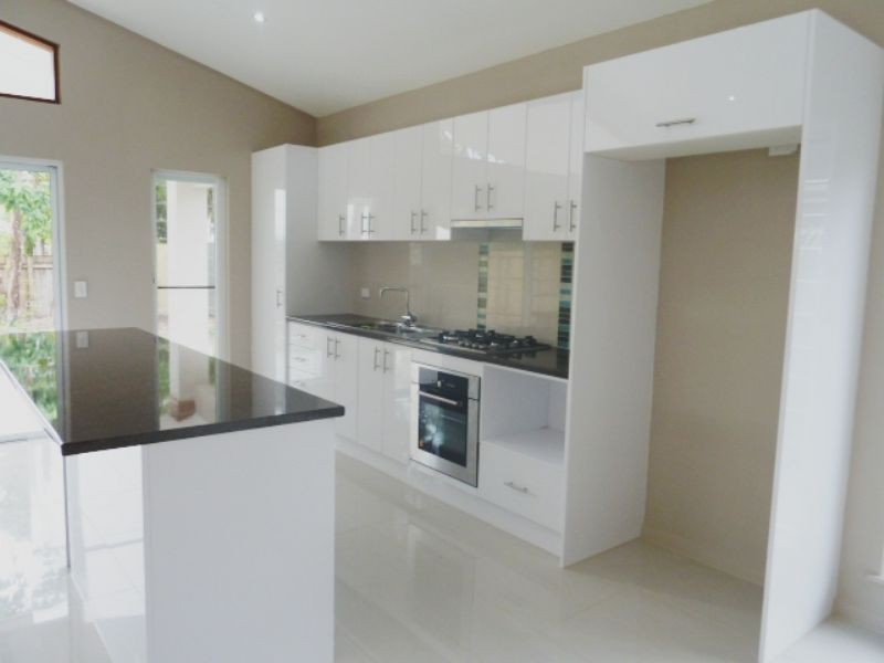 17 Endeavour Road, Clifton Beach QLD 4879