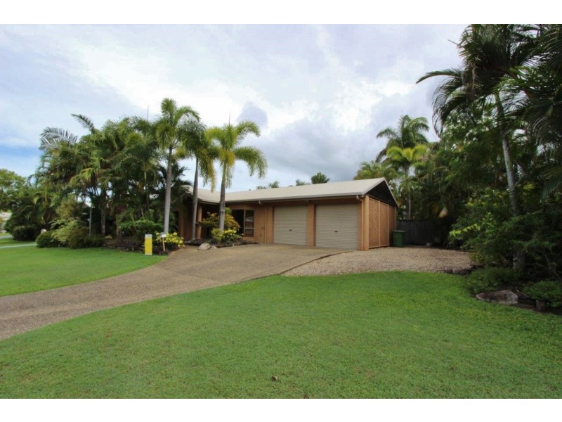 13 Ilse Close, Clifton Beach QLD 4879