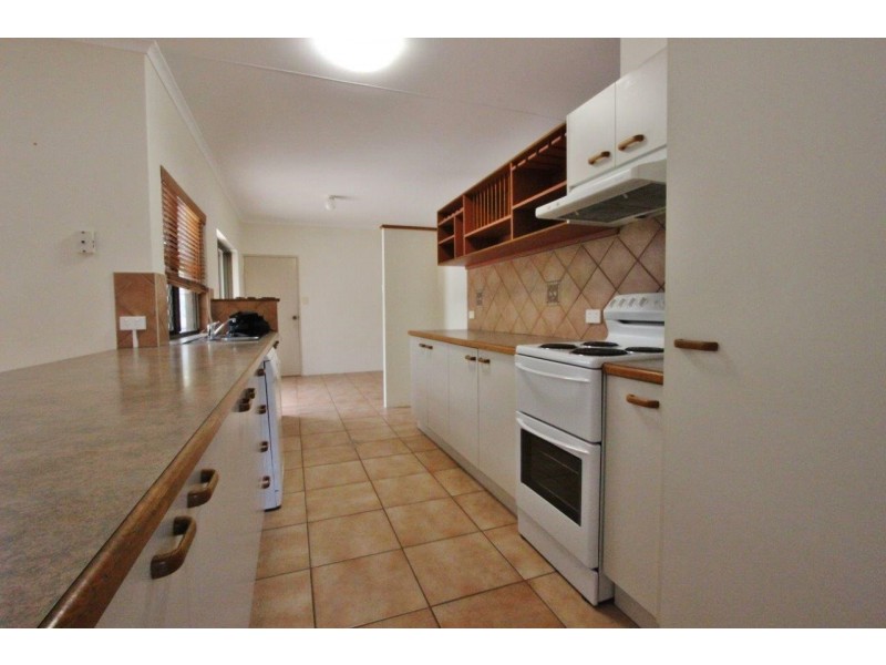 13 Ilse Close, Clifton Beach QLD 4879