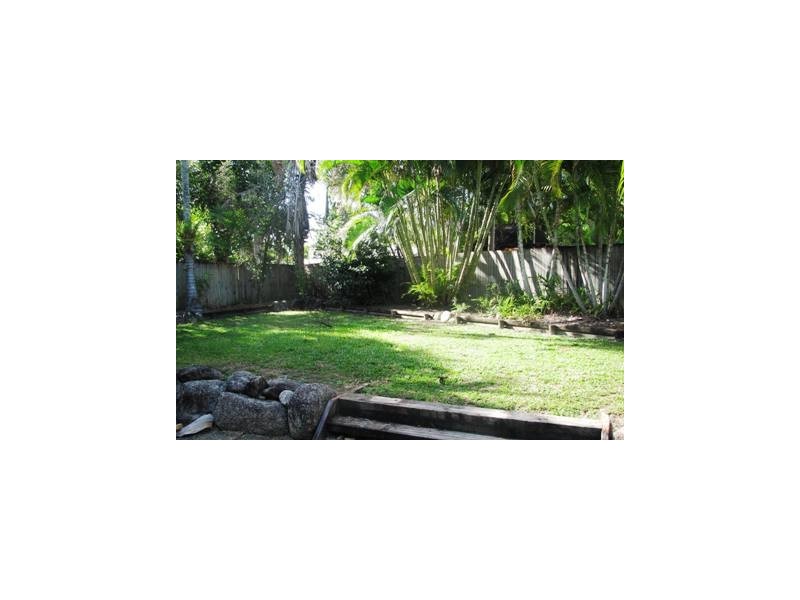 13 Ilse Close, Clifton Beach QLD 4879