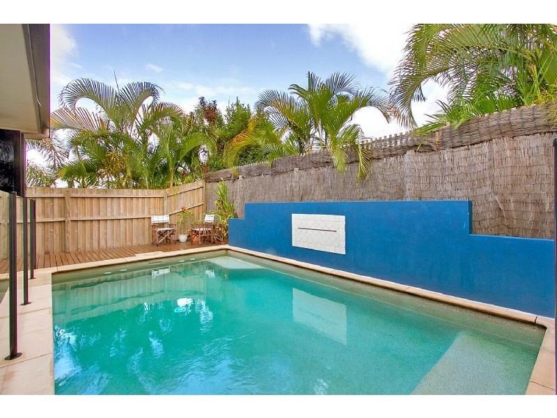 Kewarra Beach QLD 4879