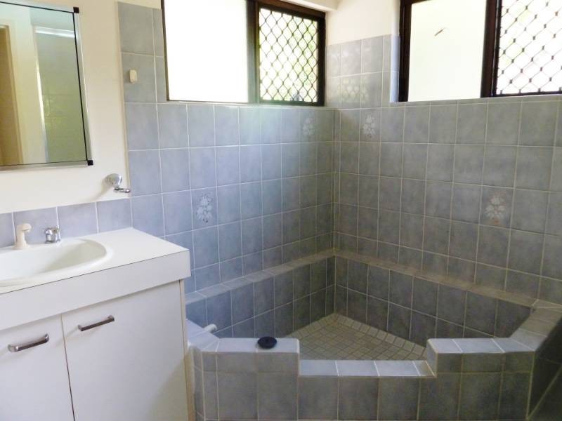 3 Flora Street, Clifton Beach QLD 4879