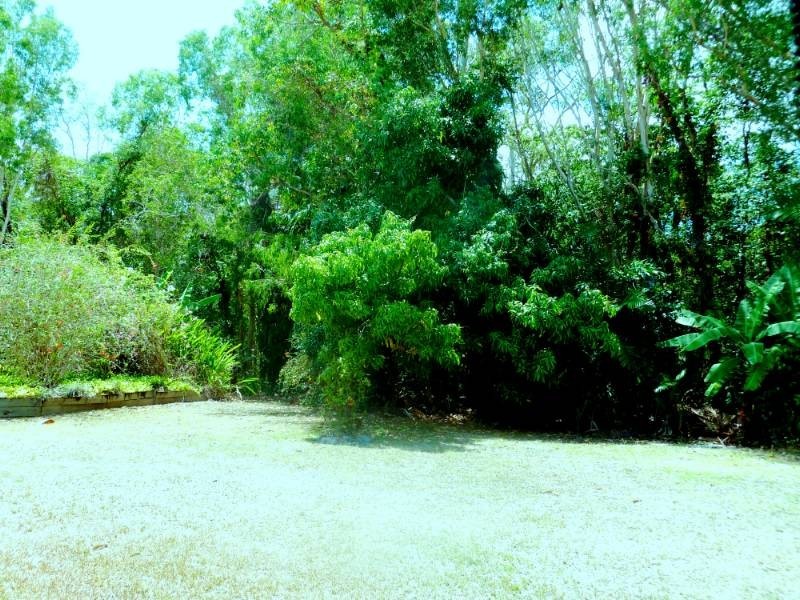 3 Flora Street, Clifton Beach QLD 4879