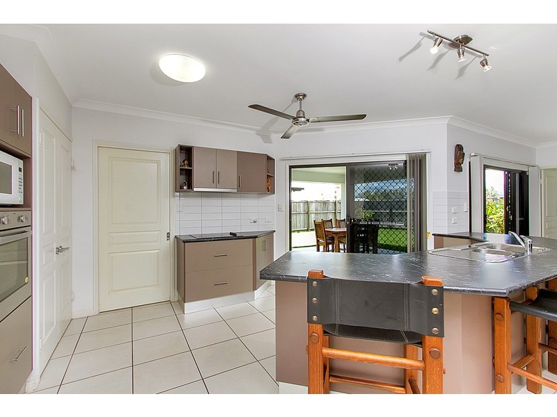 13 Bowline Close, Trinity Beach QLD 4879