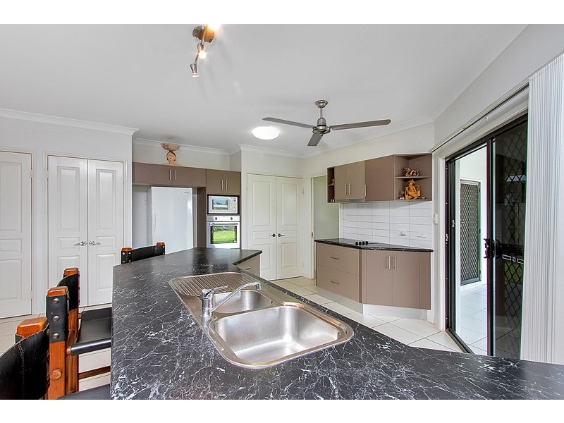 13 Bowline Close, Trinity Beach QLD 4879
