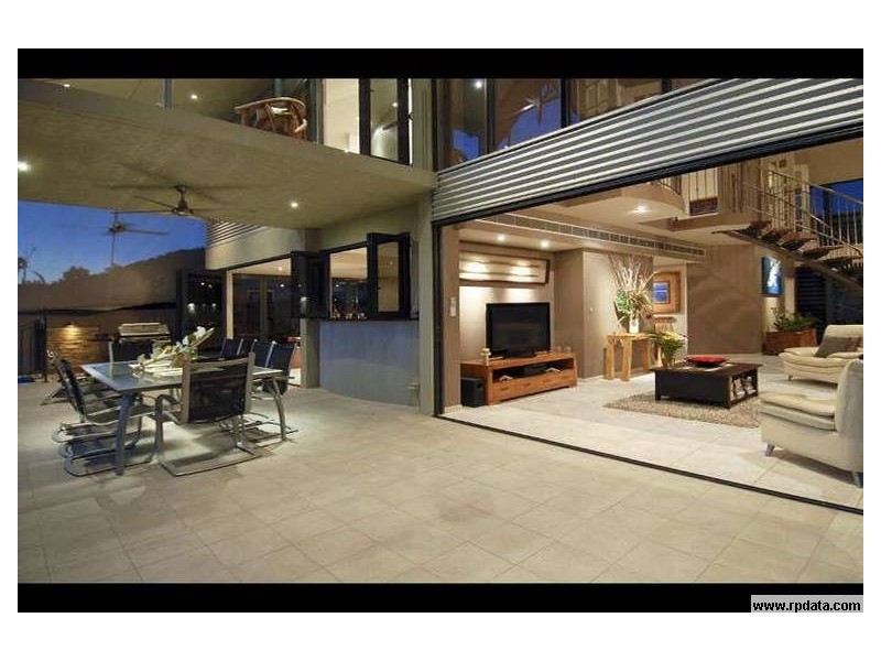 19 Brindabella Quay, Trinity Park QLD 4879
