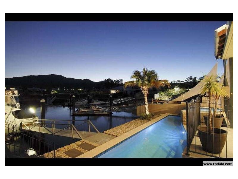 19 Brindabella Quay, Trinity Park QLD 4879