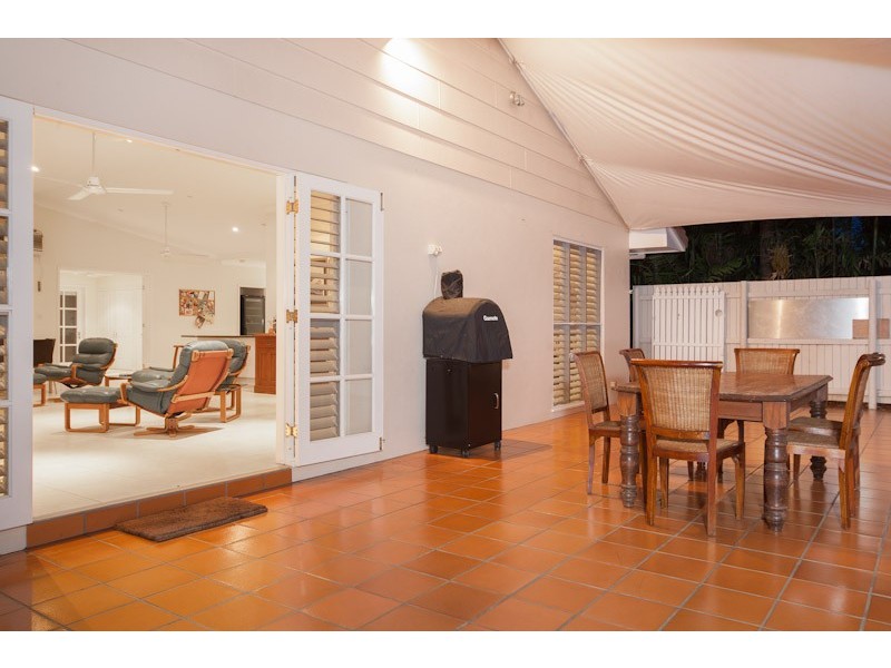 25 Gibson Close, Clifton Beach QLD 4879