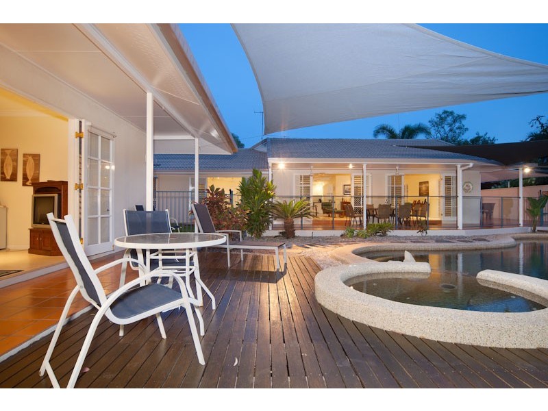 25 Gibson Close, Clifton Beach QLD 4879