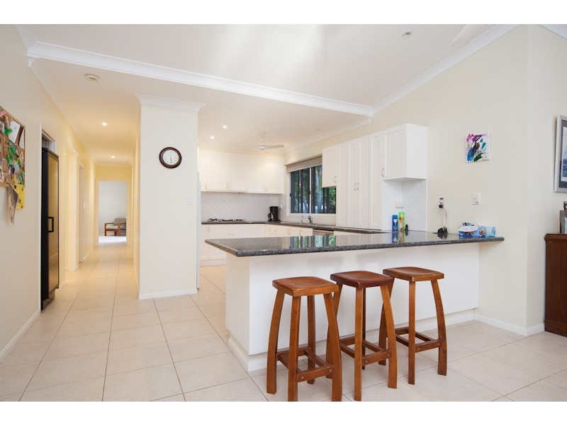 25 Gibson Close, Clifton Beach QLD 4879