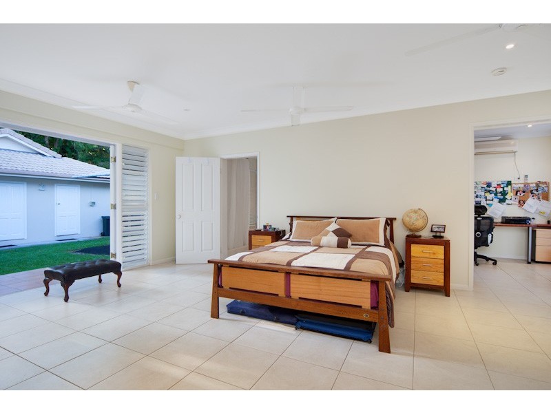25 Gibson Close, Clifton Beach QLD 4879