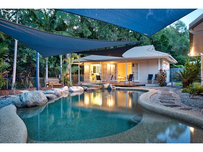 25 Gibson Close, Clifton Beach QLD 4879