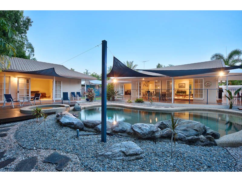 25 Gibson Close, Clifton Beach QLD 4879