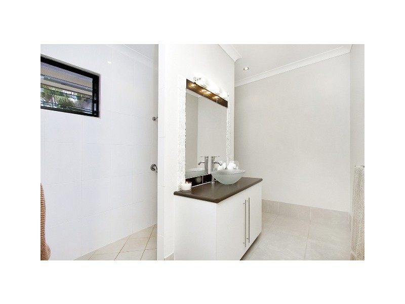 19 Burranong Street, Kewarra Beach QLD 4879