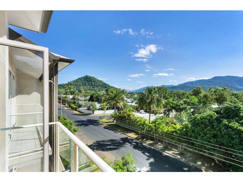 10/110 Moore Street, Trinity Beach QLD 4879