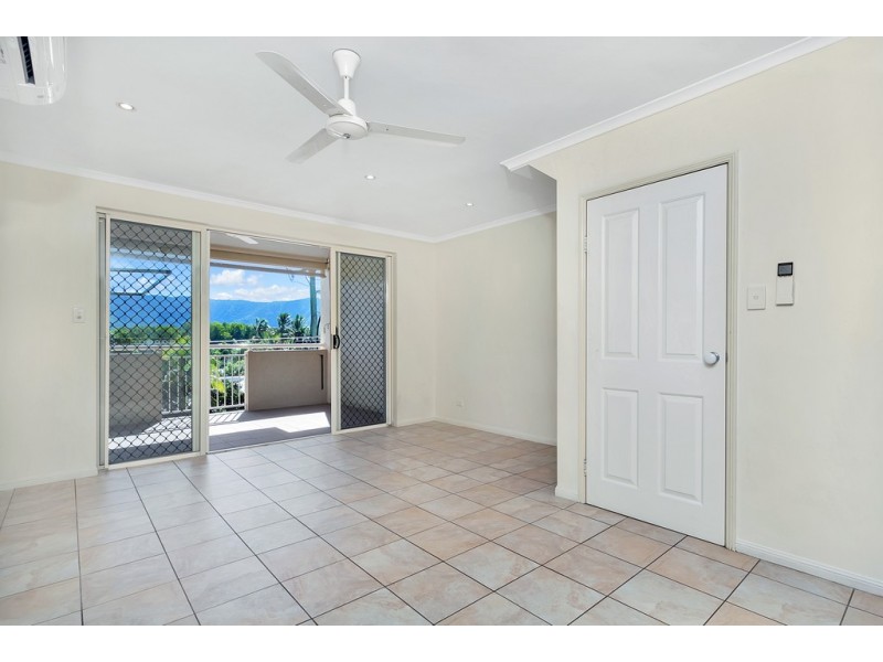10/110 Moore Street, Trinity Beach QLD 4879