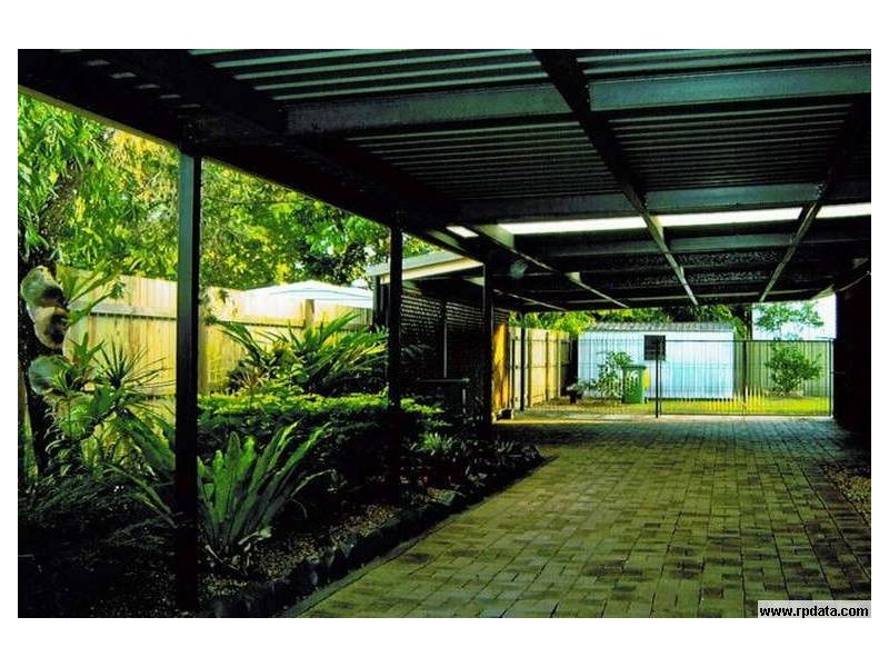 Holloways Beach QLD 4878