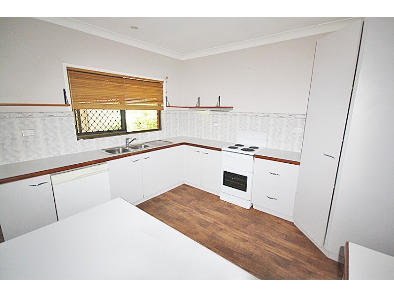 Holloways Beach QLD 4878