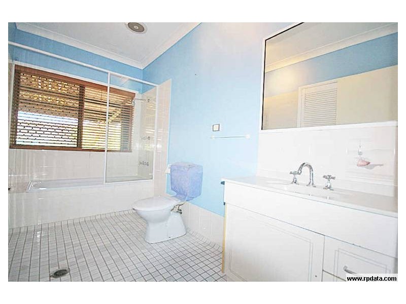 Holloways Beach QLD 4878