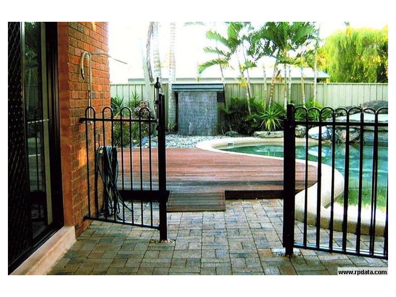 Holloways Beach QLD 4878