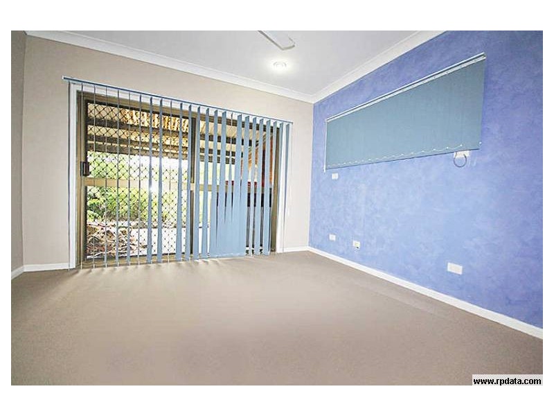 Holloways Beach QLD 4878