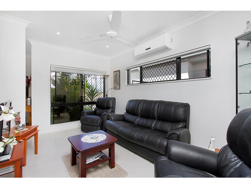 11 Flagstone Terrace, Smithfield QLD 4878