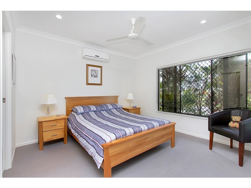11 Flagstone Terrace, Smithfield QLD 4878