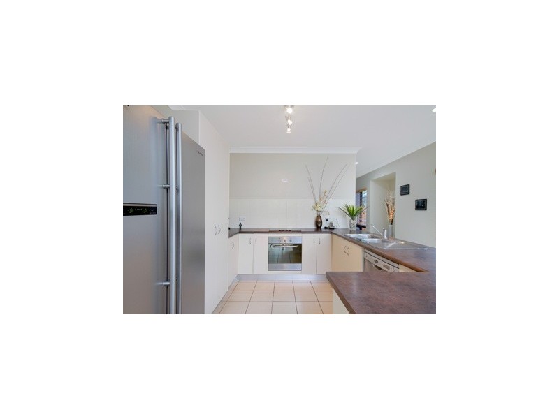 8a Vetiver Street, Trinity Park QLD 4879
