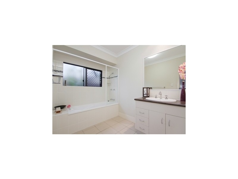 8a Vetiver Street, Trinity Park QLD 4879