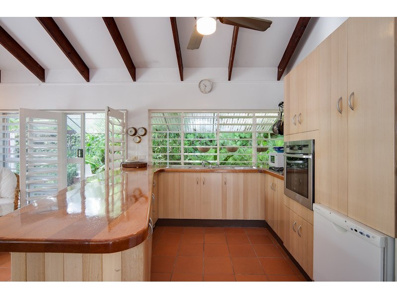 41 Petersen Street, Trinity Beach QLD 4879