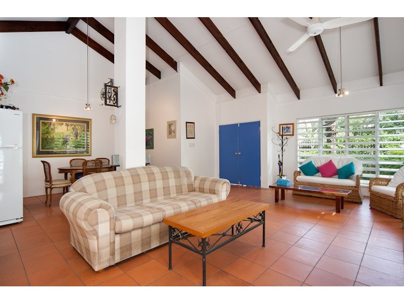 41 Petersen Street, Trinity Beach QLD 4879