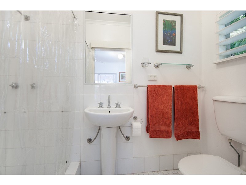 41 Petersen Street, Trinity Beach QLD 4879