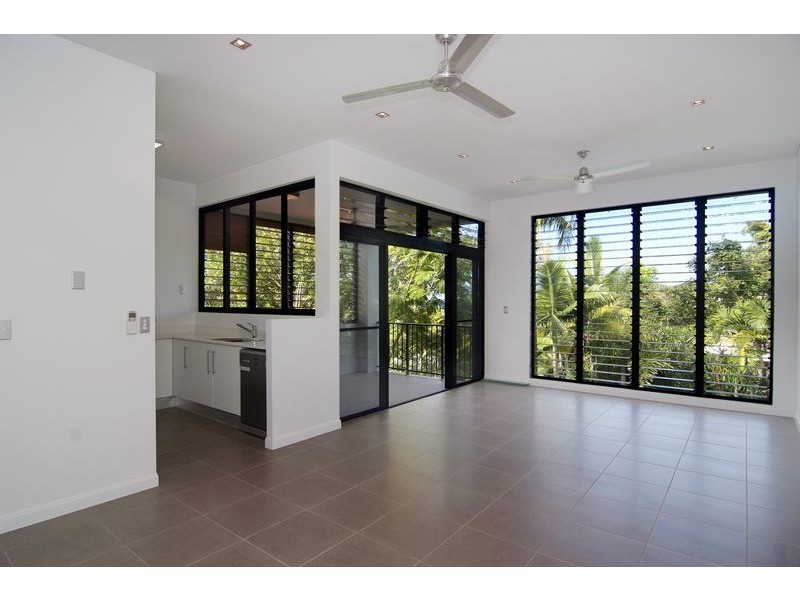 Trinity Beach QLD 4879