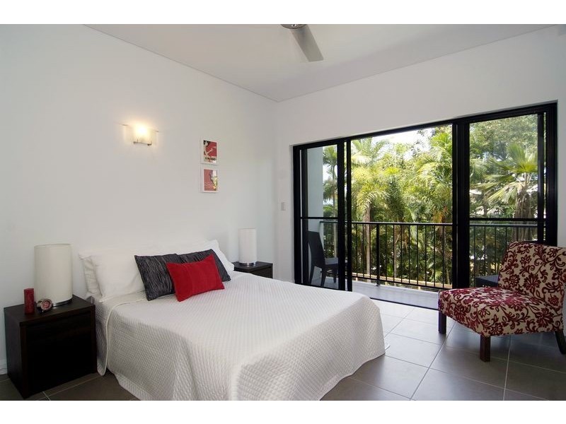 Trinity Beach QLD 4879