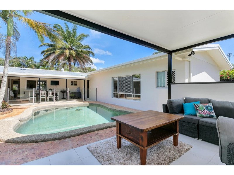 19 Connemara Close, Trinity Beach QLD 4879