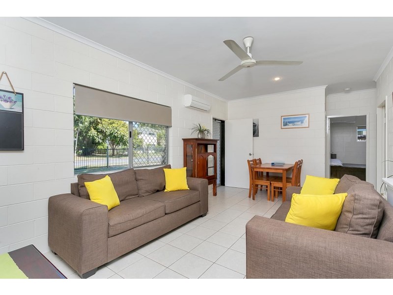 19 Connemara Close, Trinity Beach QLD 4879
