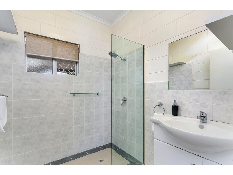 19 Connemara Close, Trinity Beach QLD 4879