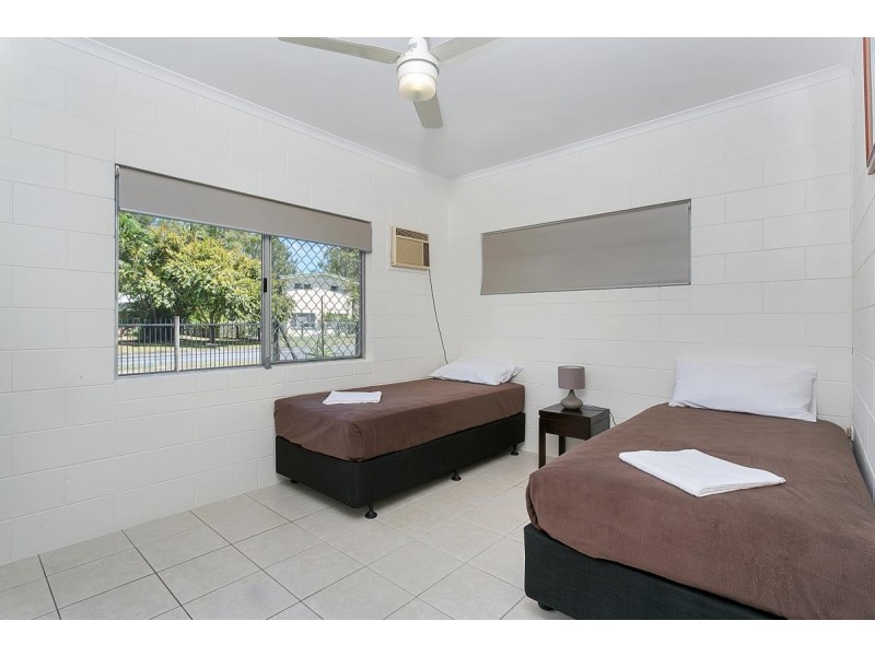 19 Connemara Close, Trinity Beach QLD 4879