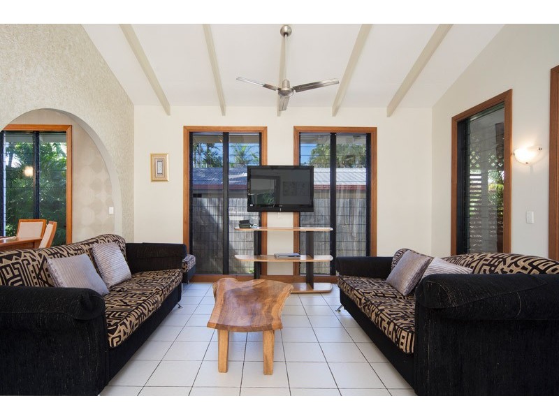 54 Terebra Street, Palm Cove QLD 4879