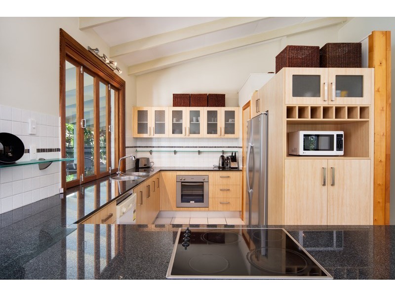 54 Terebra Street, Palm Cove QLD 4879