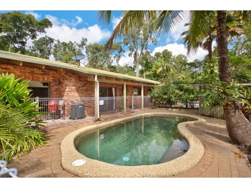 Trinity Beach QLD 4879