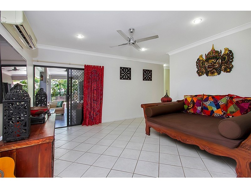3 Savannah Street, Palm Cove QLD 4879