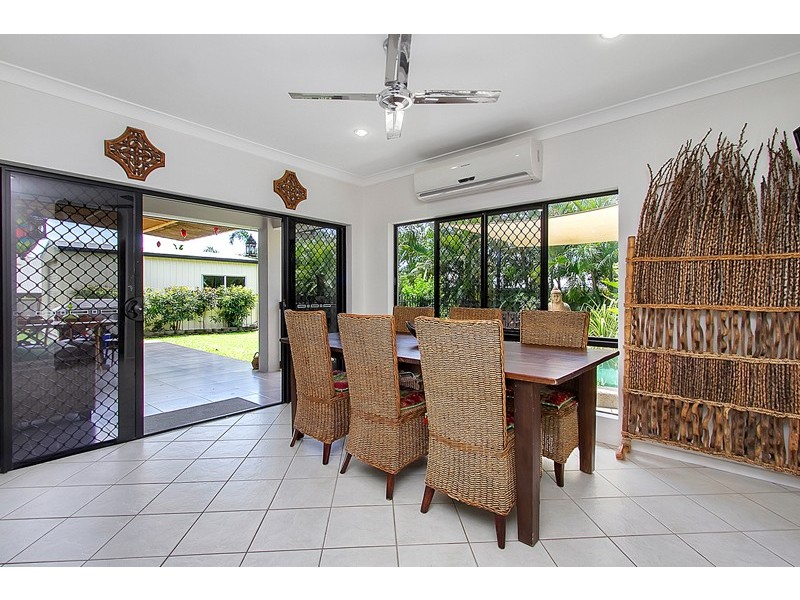 3 Savannah Street, Palm Cove QLD 4879